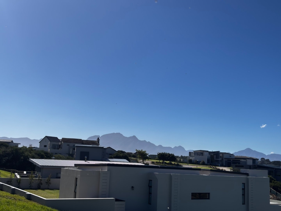 Commercial Property for Sale in Oubaai Western Cape